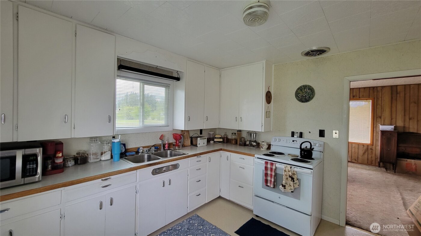 1296 US HWY 12 , Chehalis, WA 98532