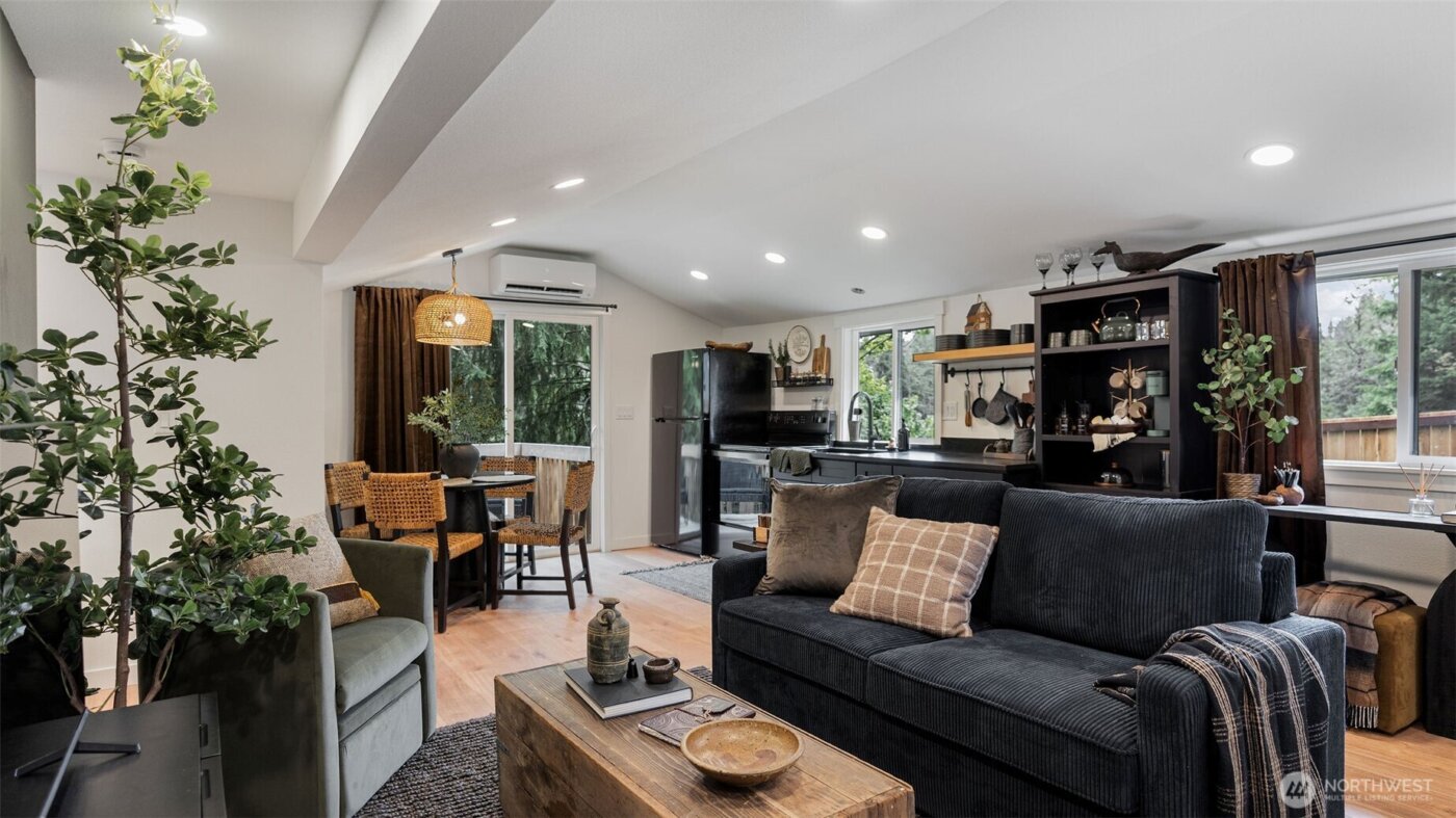 12907 Green Mountain Way , Granite Falls, WA 98252