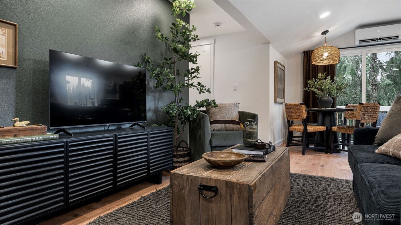 12907 Green Mountain Way , Granite Falls, WA 98252