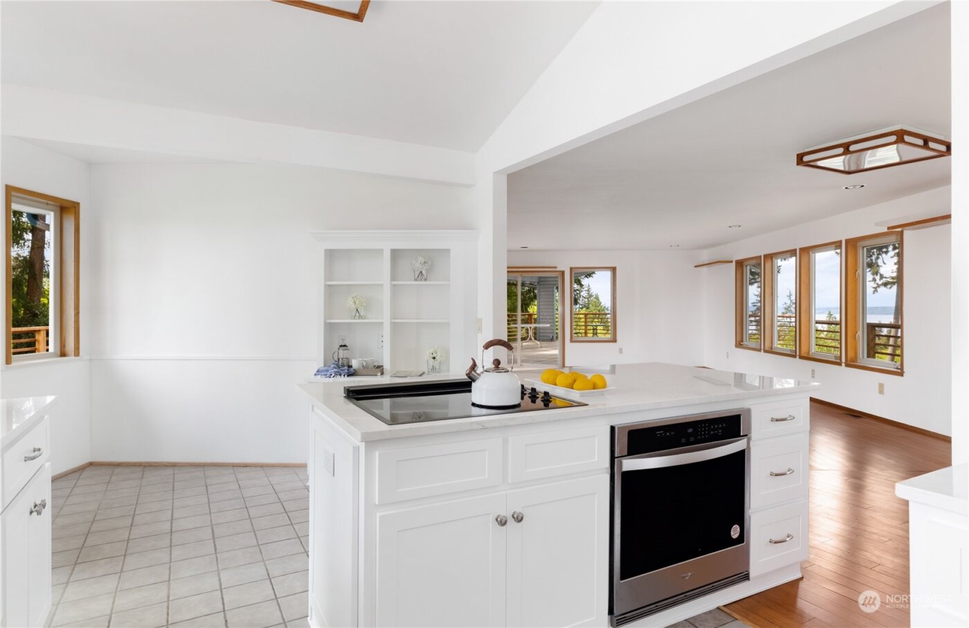 8167 Possession Ridge Lane , Clinton, WA 98236