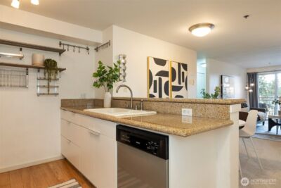 8745 Greenwood Avenue N #314, Seattle, WA 98103 - Photo 12