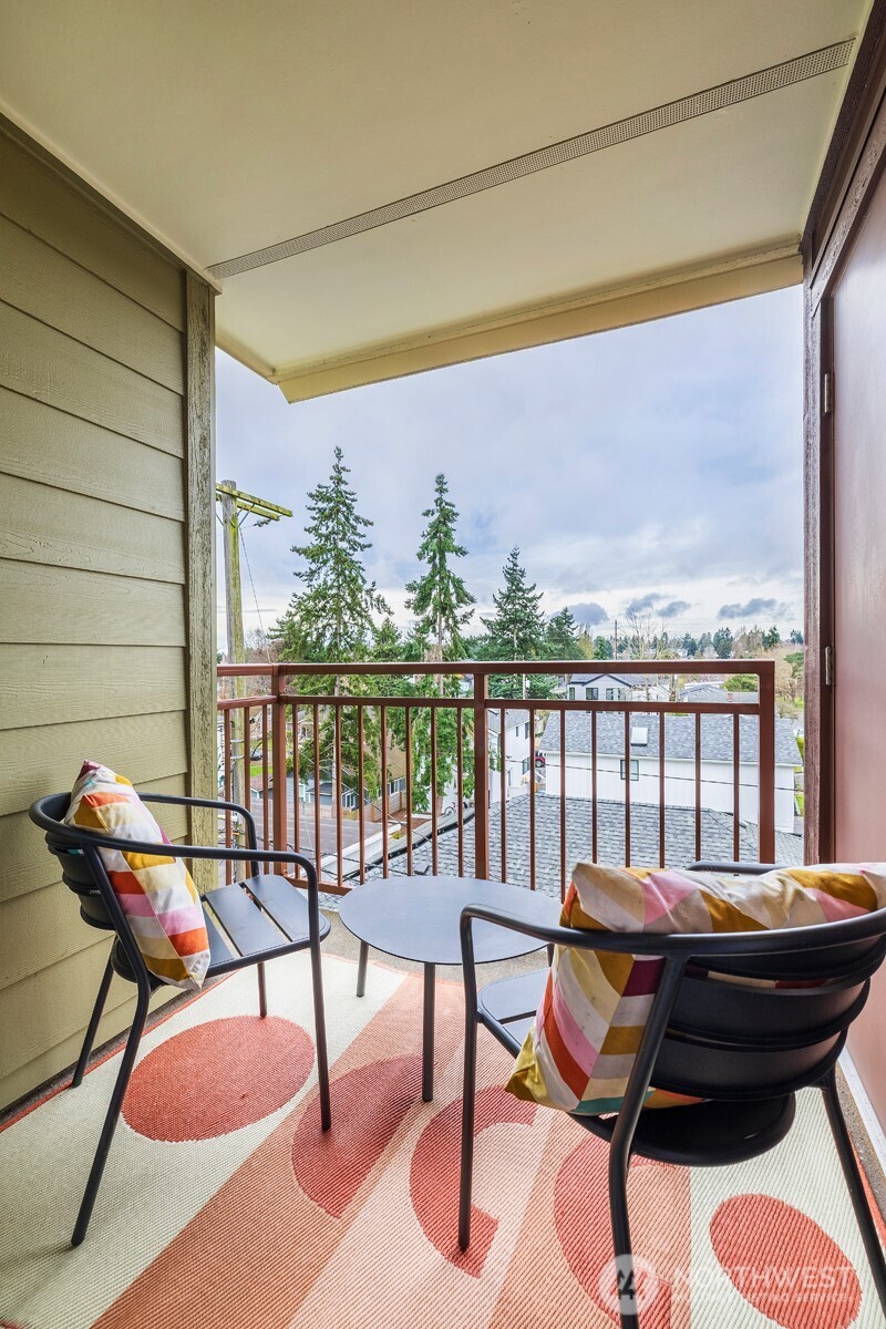 8745 Greenwood Avenue N #314, Seattle, WA 98103