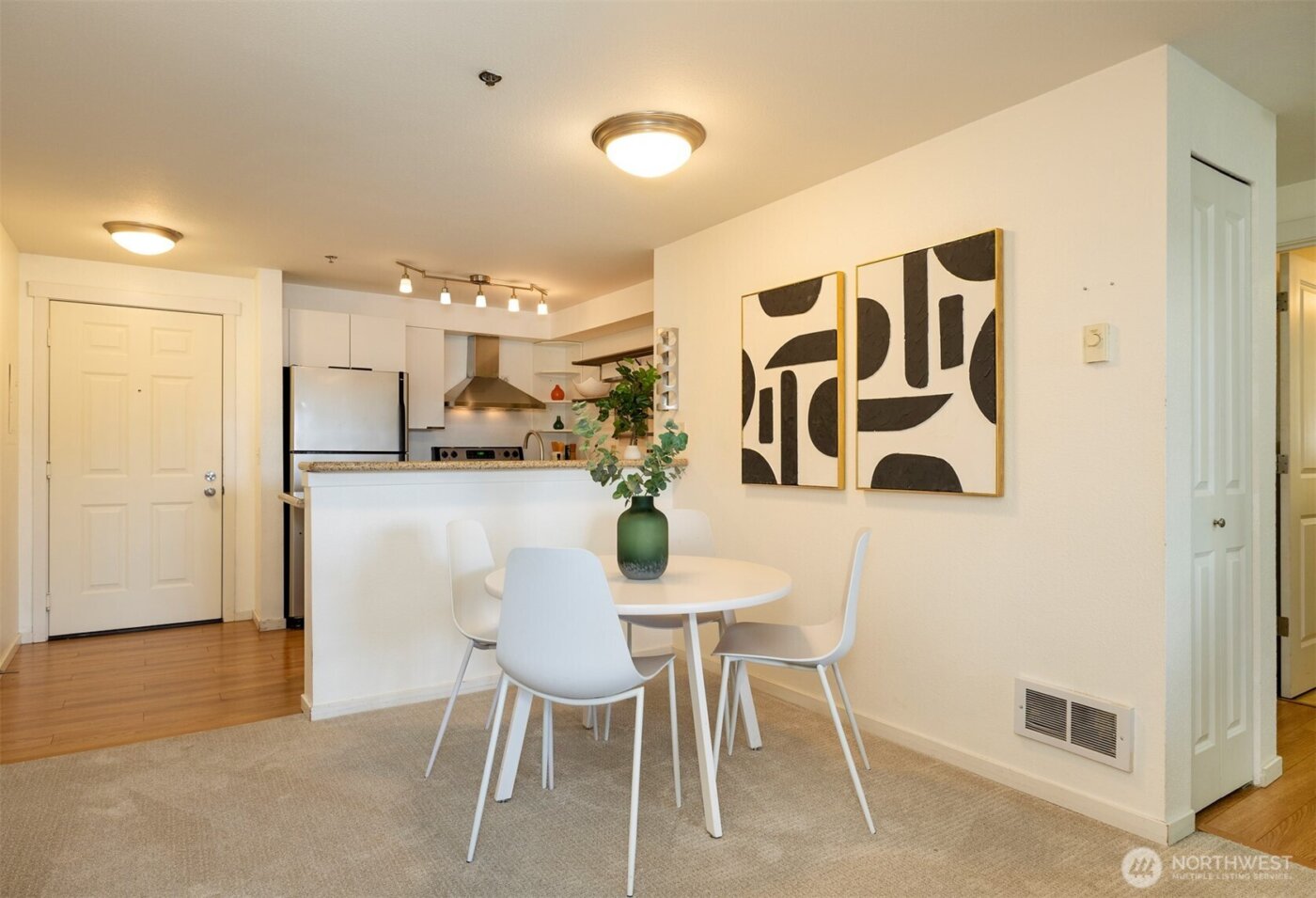 8745 Greenwood Avenue N #314, Seattle, WA 98103