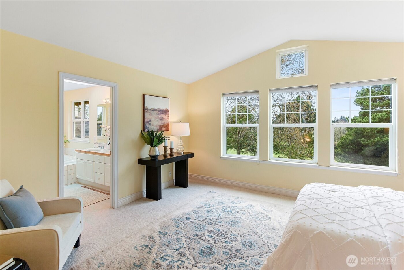 919 Cherry Avenue NE, Bainbridge Island, WA 98110