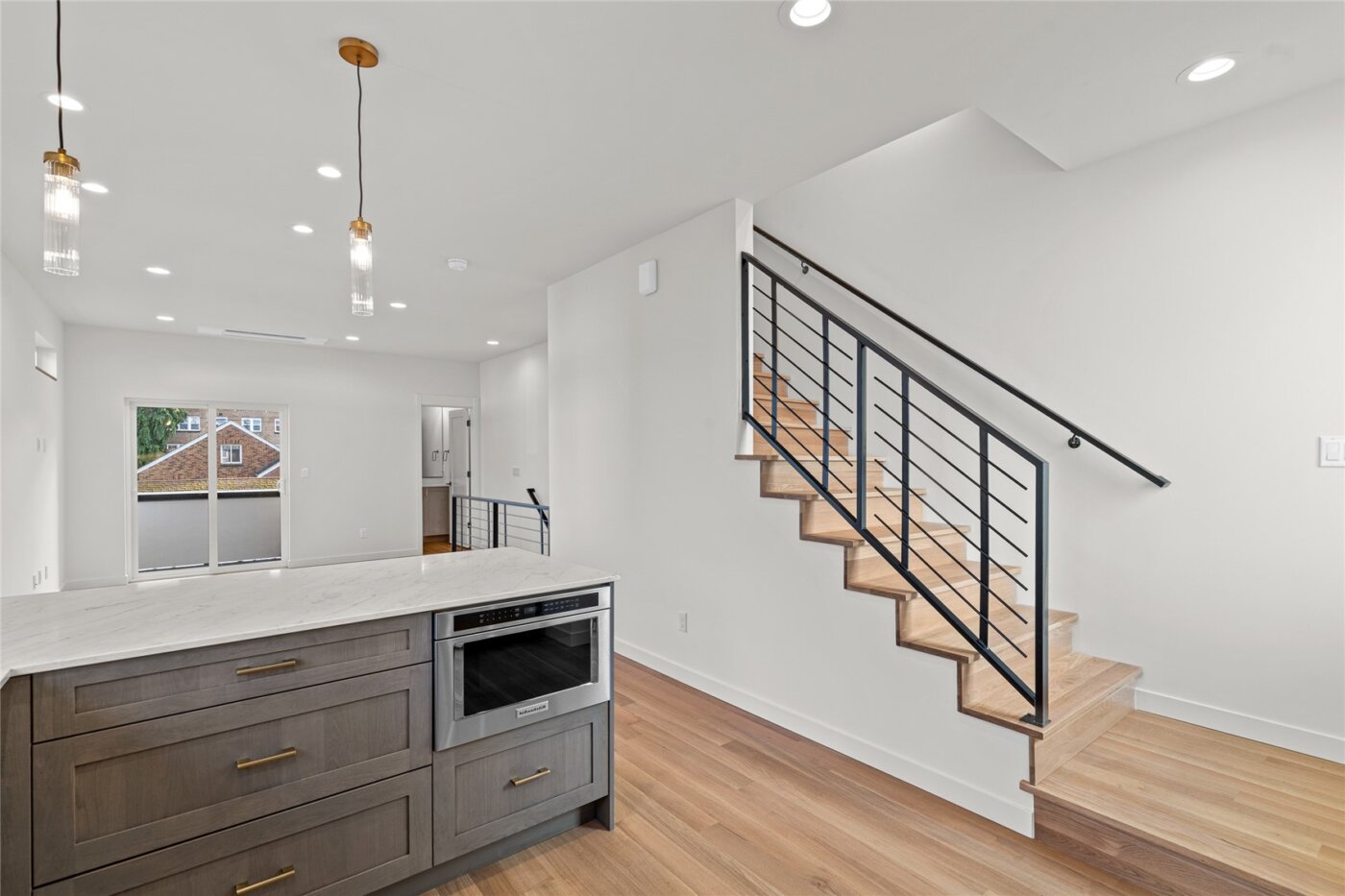 313 17th Avenue E, Seattle, WA 98112