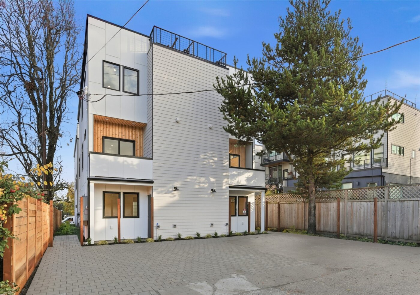 313 17th Avenue E, Seattle, WA 98112