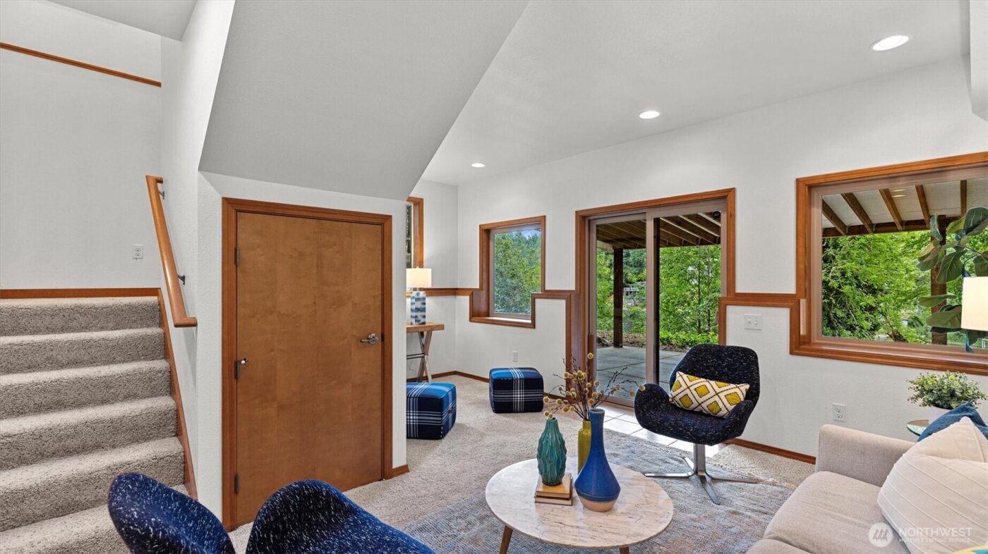 4120 Lake House Lane SE, Olympia, WA 98513