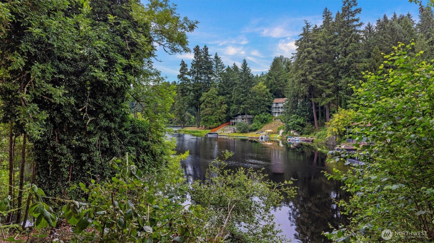 4120 Lake House Lane SE, Olympia, WA 98513