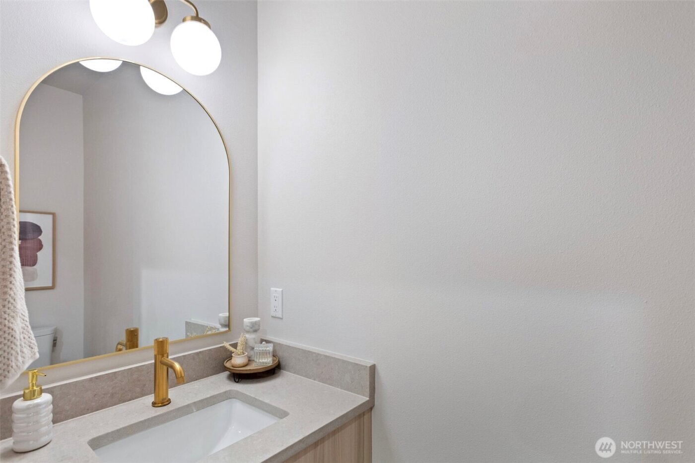 1127 NW 58th Street #A, Seattle, WA 98107