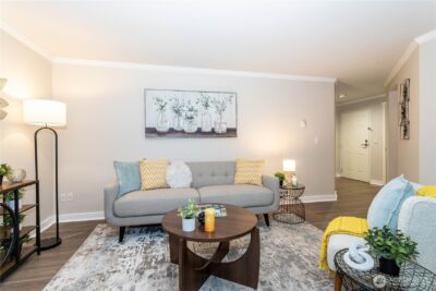 12040 100th Avenue NE #J102, Kirkland, WA 98034