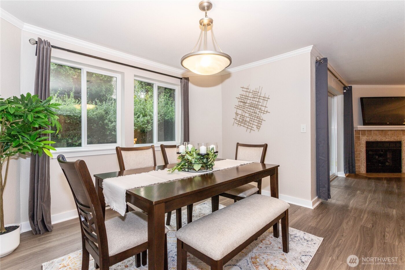 12040 100th Avenue NE #J102, Kirkland, WA 98034