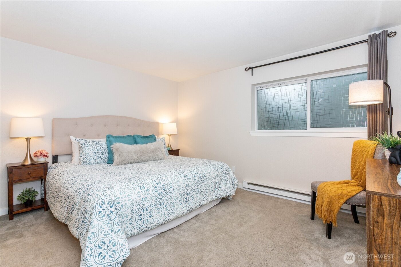 12040 100th Avenue NE #J102, Kirkland, WA 98034