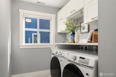 8004 Burke Avenue N, Seattle, WA 98103 - Photo 25