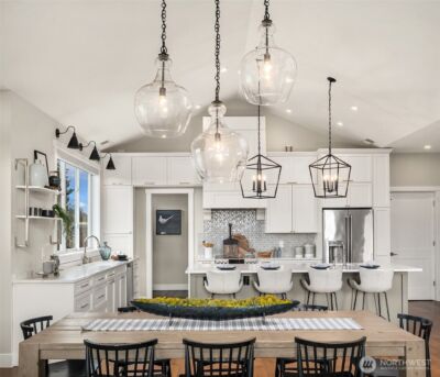 8004 Burke Avenue N, Seattle, WA 98103 - Photo 10