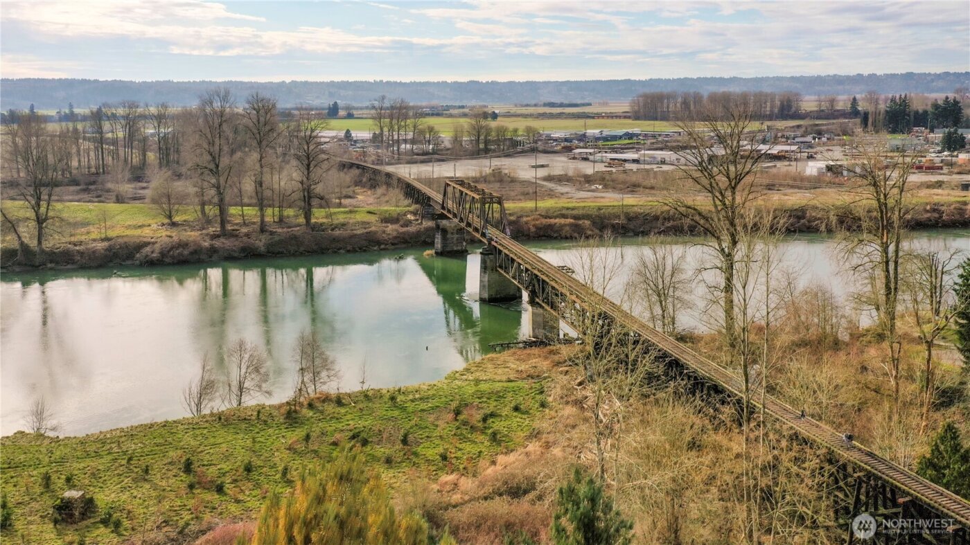 509 1st Street #104, Snohomish, WA 98290-3076