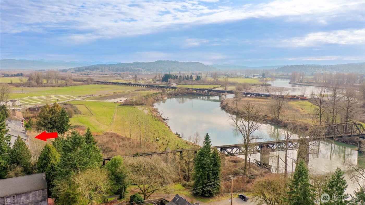 509 1st Street #104, Snohomish, WA 98290-3076