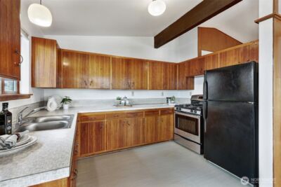 6317 Beach Drive SW, Seattle, WA 98136 - Photo 15