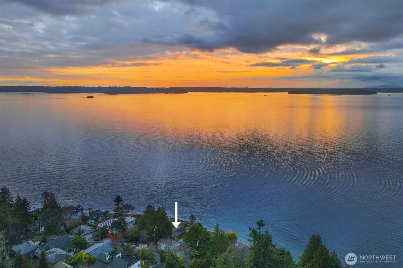 6317 Beach Drive SW, Seattle, WA 98136