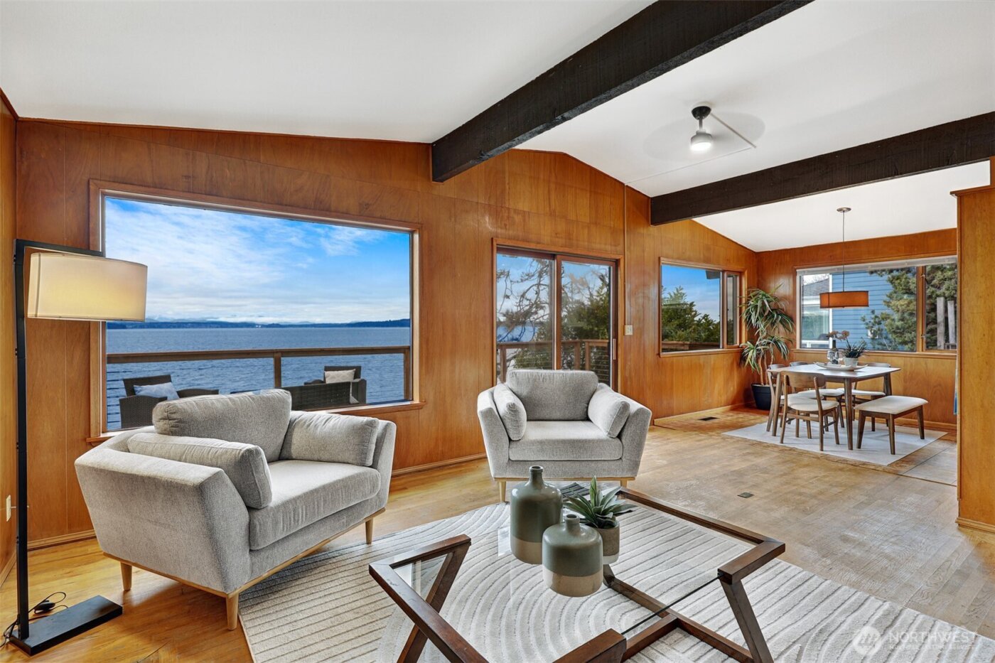 6317 Beach Drive SW, Seattle, WA 98136