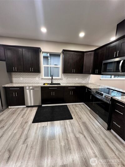 426 E Curtis , Aberdeen, WA 98520 - Photo 12