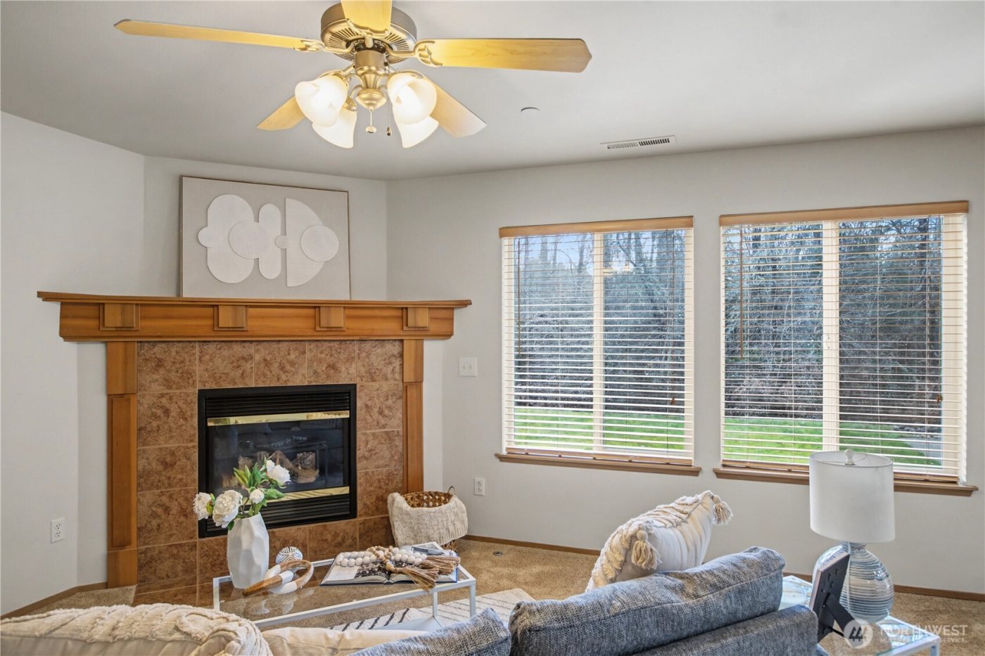 2261 Wallace Loop , Dupont, WA 98327