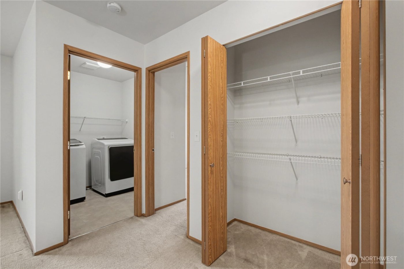 2261 Wallace Loop , Dupont, WA 98327