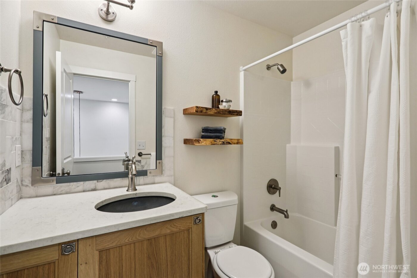 2122 NW Boulder Way Drive , Issaquah, WA 98027