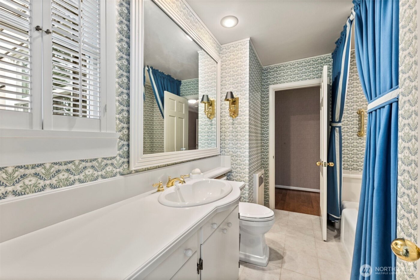 1 Forest Glen Lane SW, Lakewood, WA 98498-5306