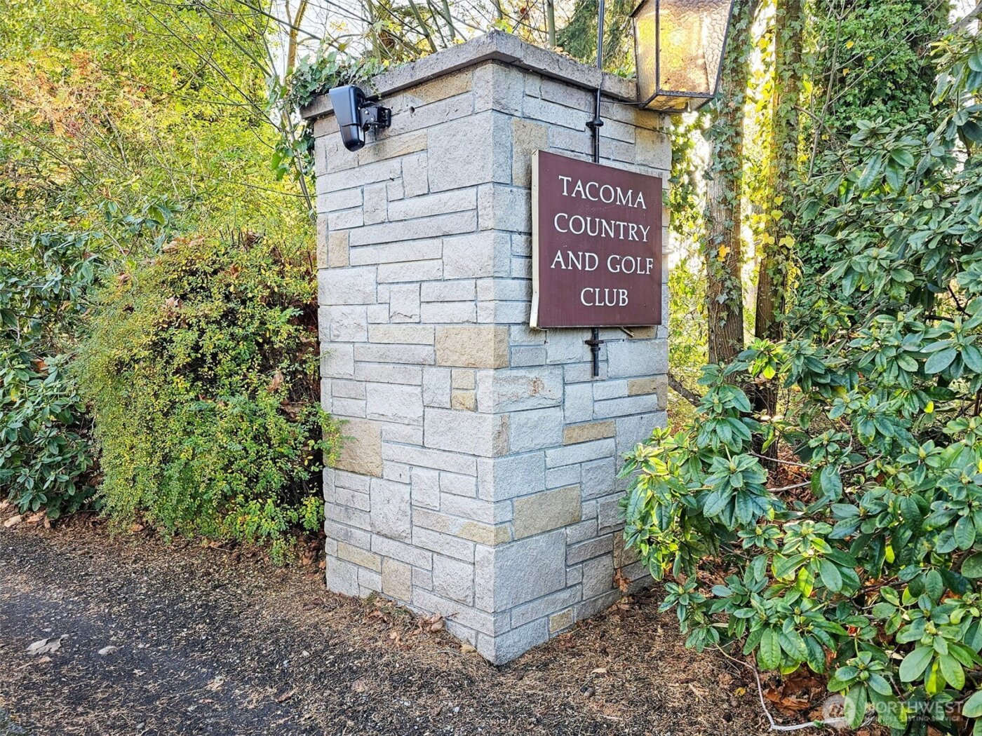 1 Forest Glen Lane SW, Lakewood, WA 98498-5306