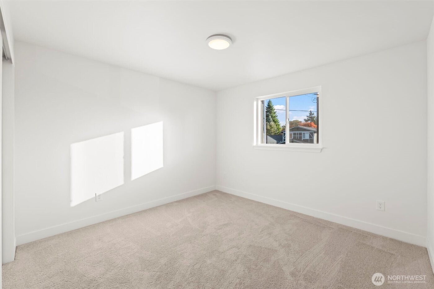 3102 44th Avenue NE, Tacoma, WA 98422