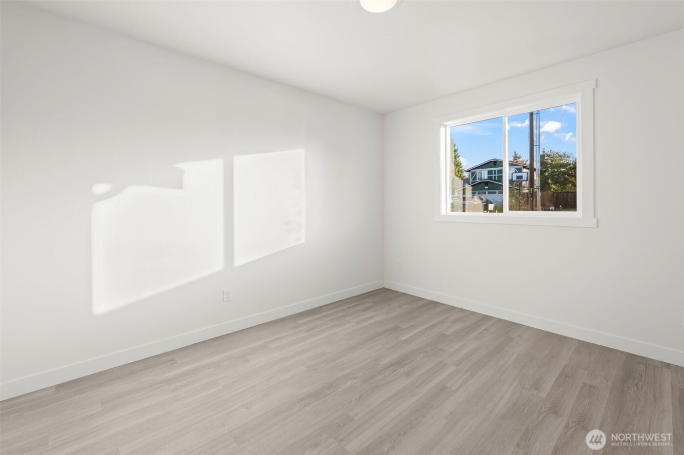 3102 44th Avenue NE, Tacoma, WA 98422