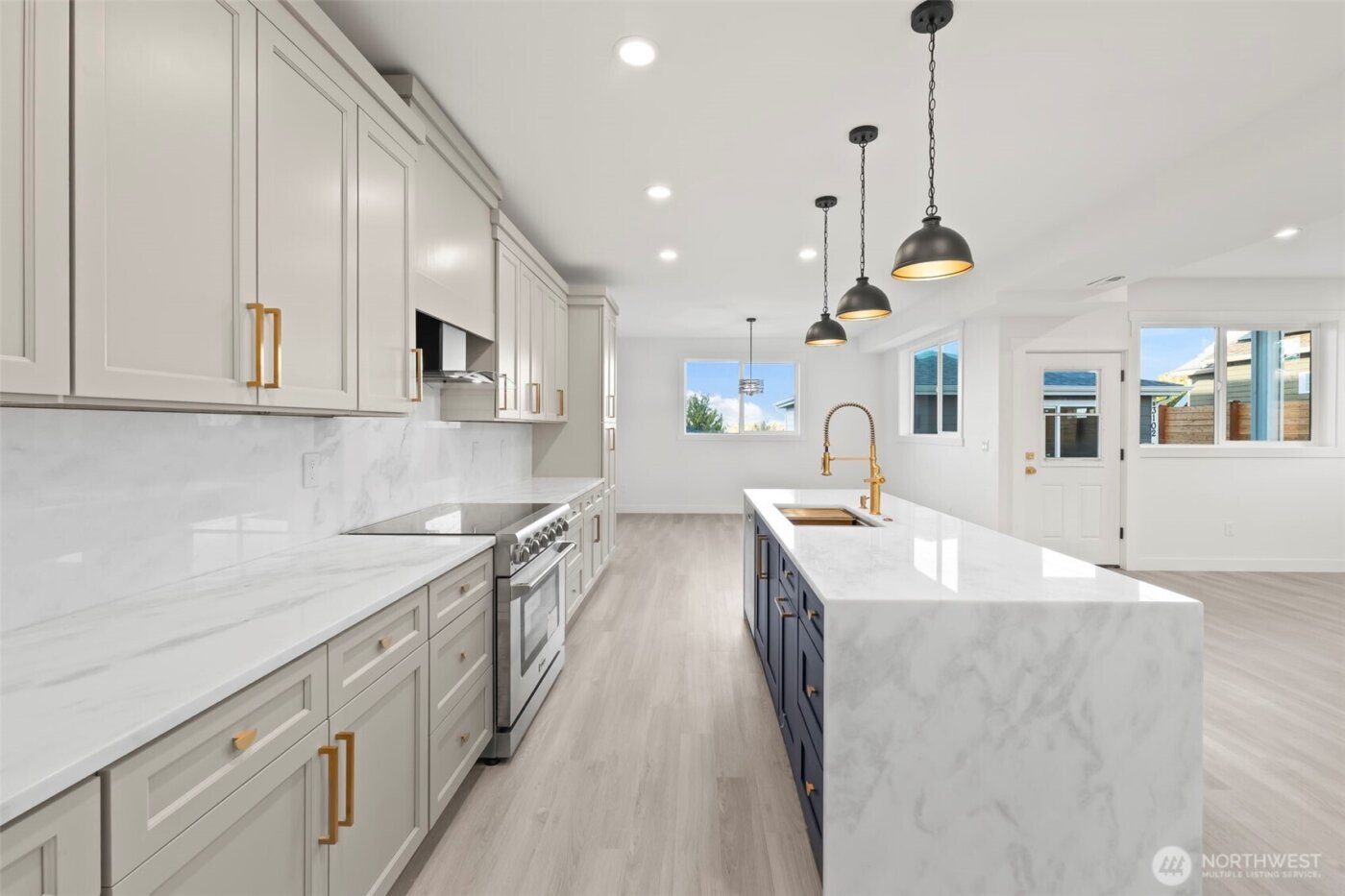 3102 44th Avenue NE, Tacoma, WA 98422