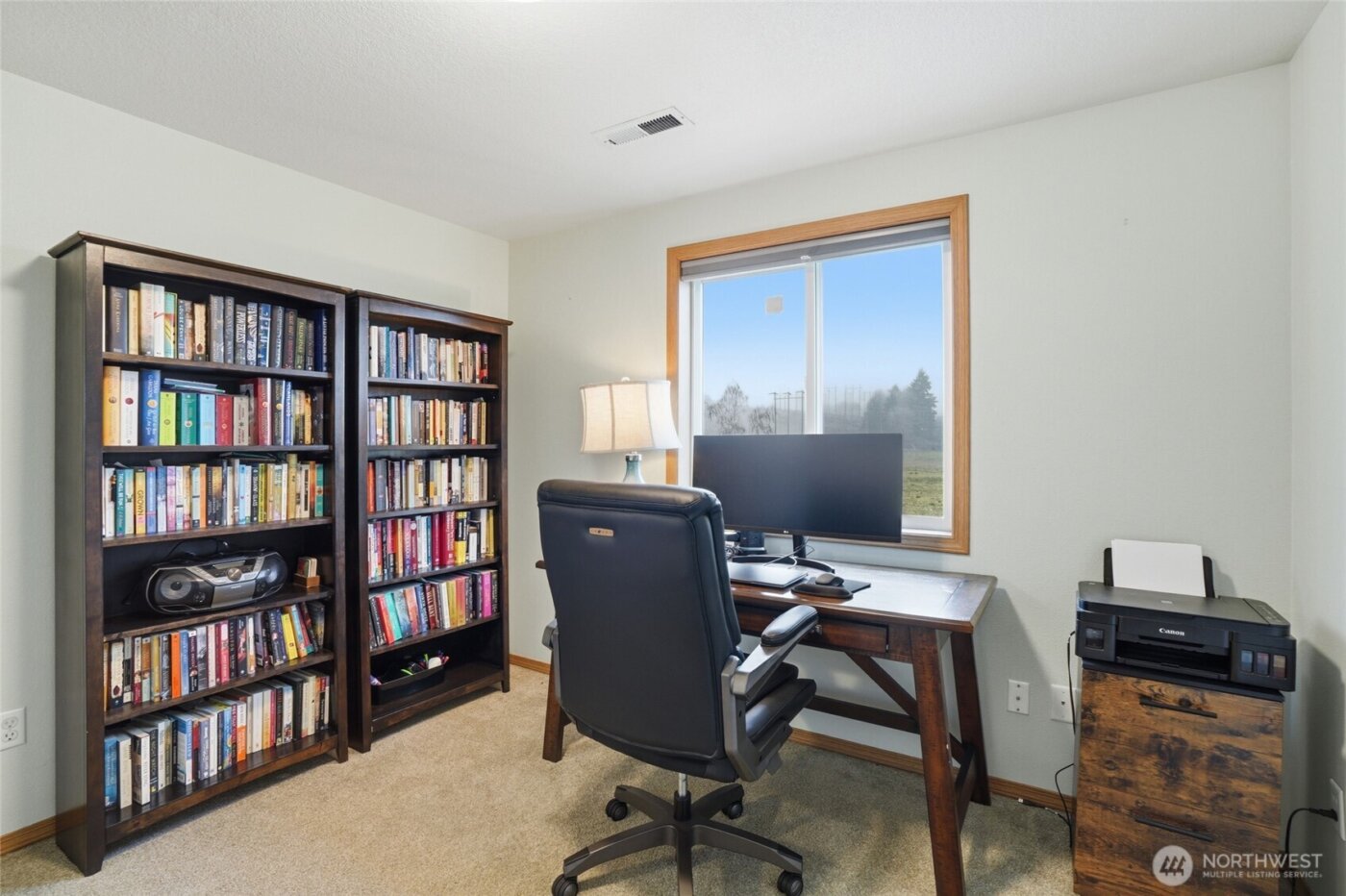 242 Adams Drive , Kelso, WA 98626