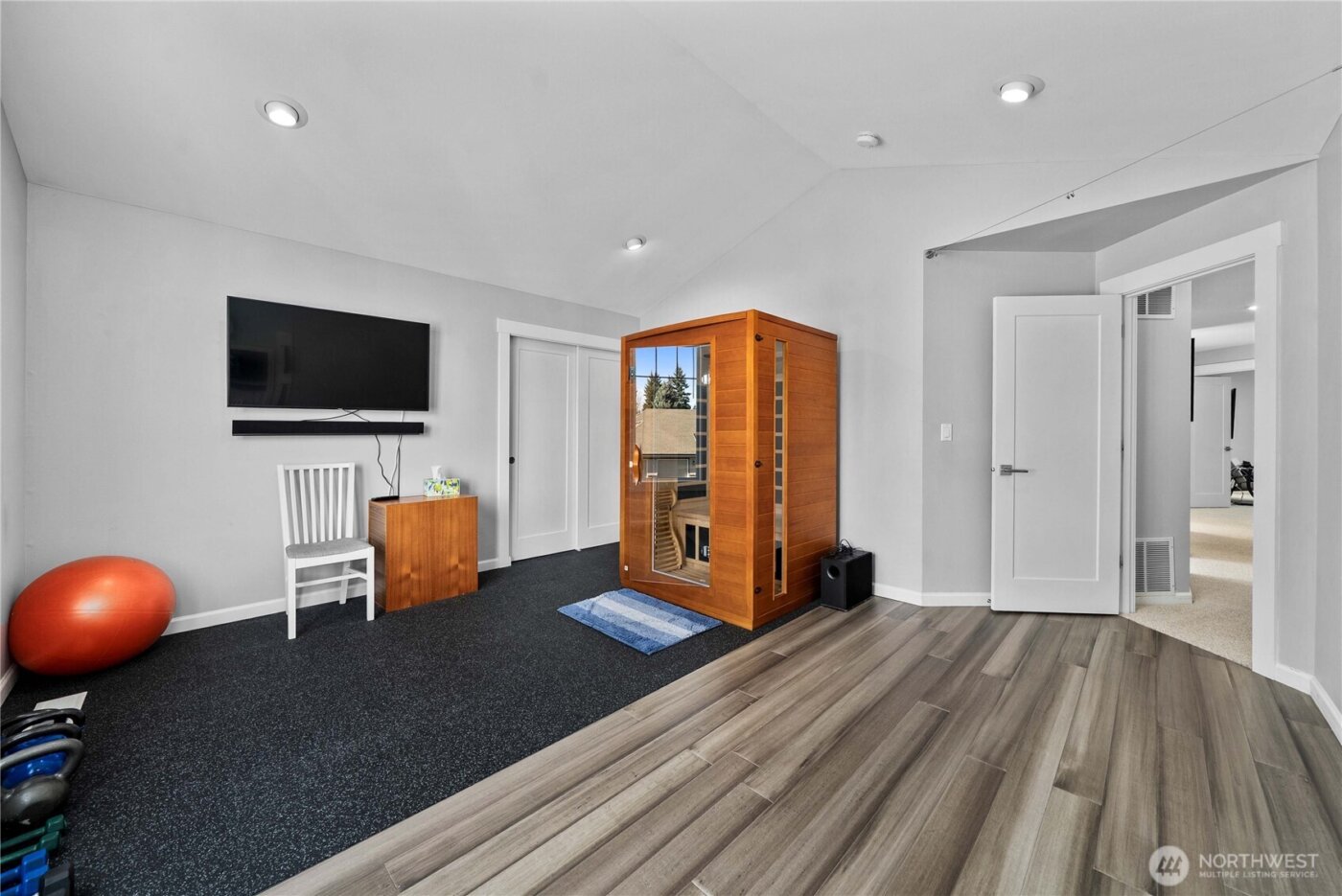 8910 180th Street Ct E, Puyallup, WA 98375-6235