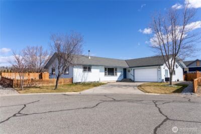 605 Pinyon Place , Omak, WA 98841 - Photo 2