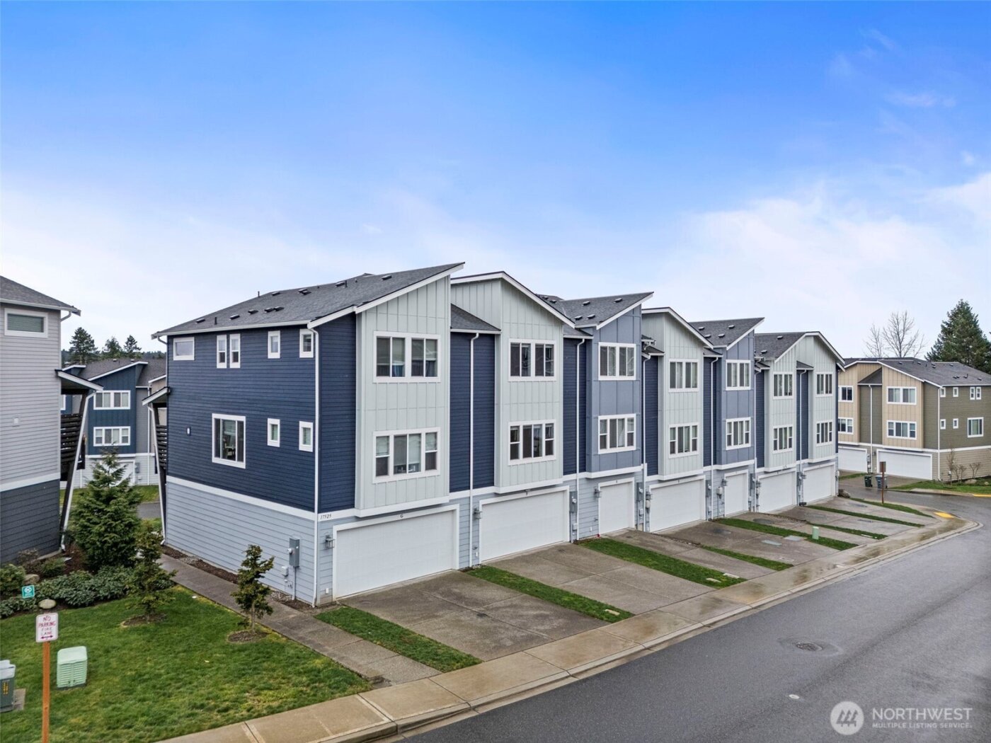 17525 110th Avenue E #F, Puyallup, WA 98374