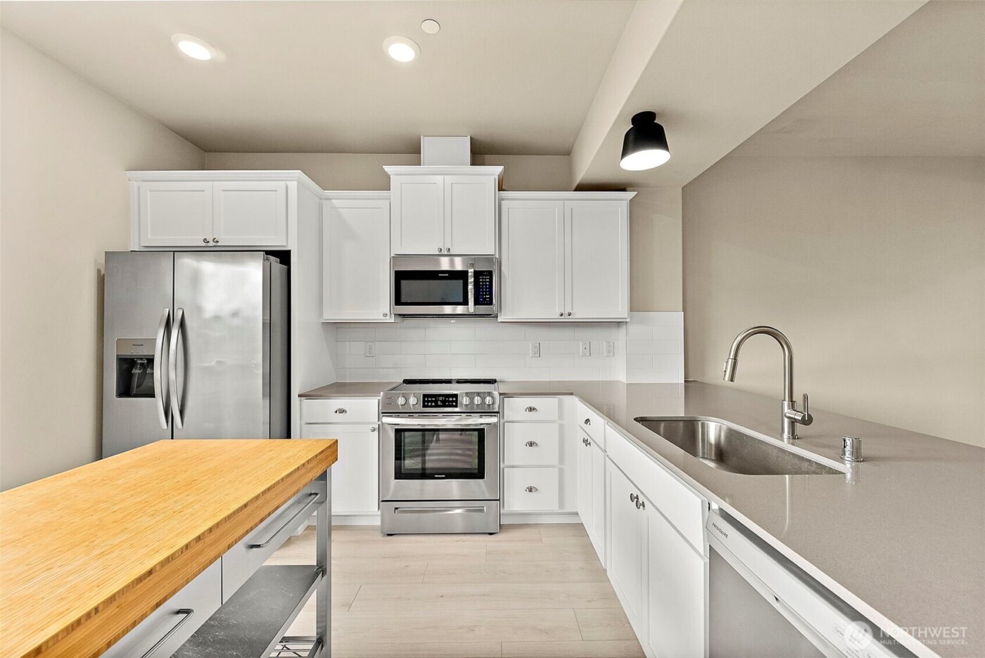 17525 110th Avenue E #F, Puyallup, WA 98374