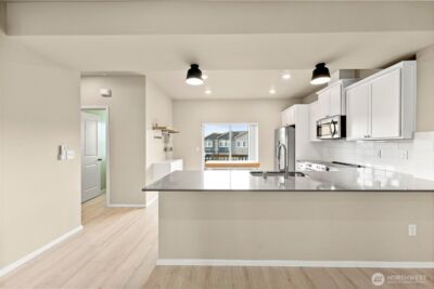 17525 110th Avenue E #F, Puyallup, WA 98374 - Photo 10