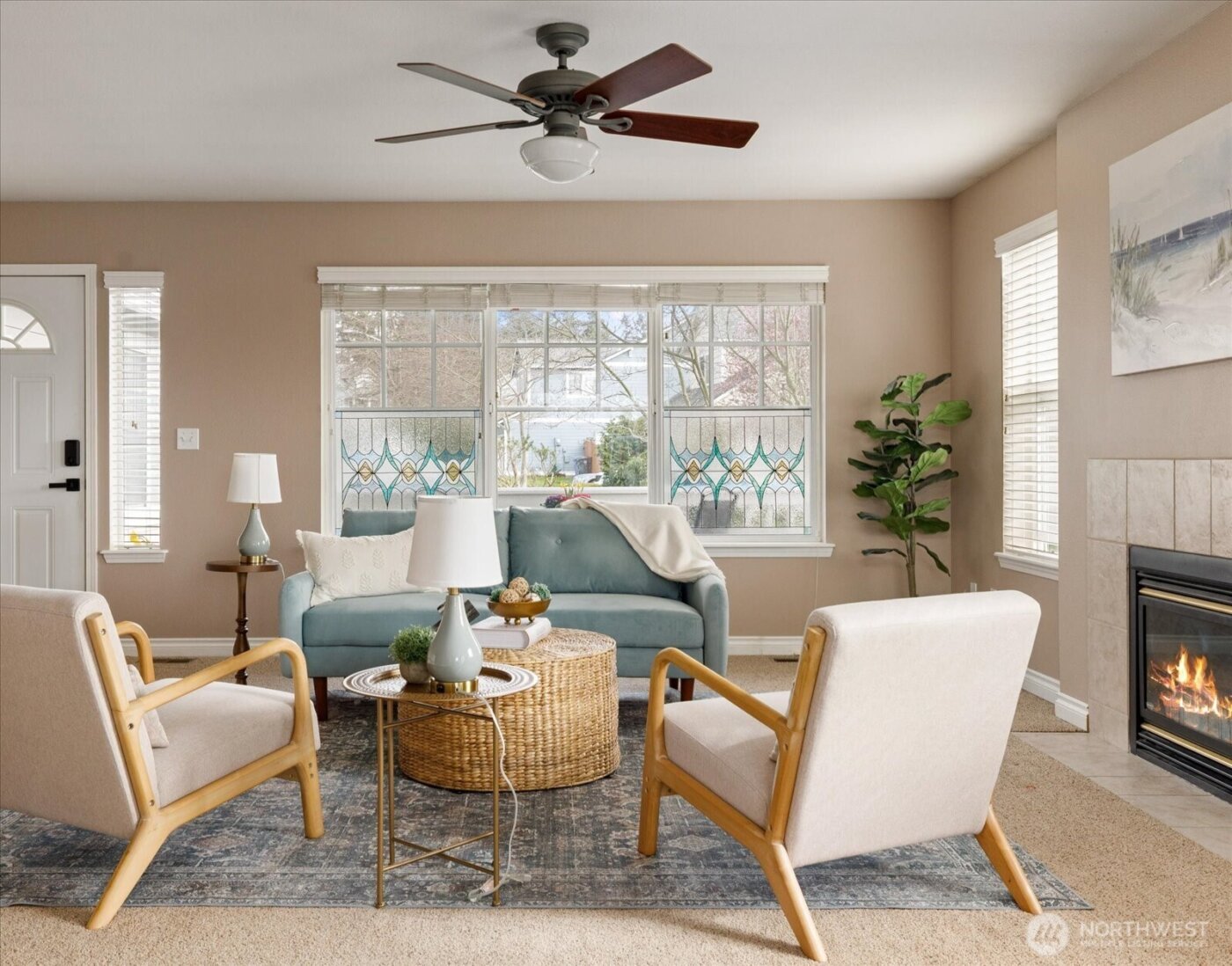 1859 SW Sunnyside Avenue , Oak Harbor, WA 98277