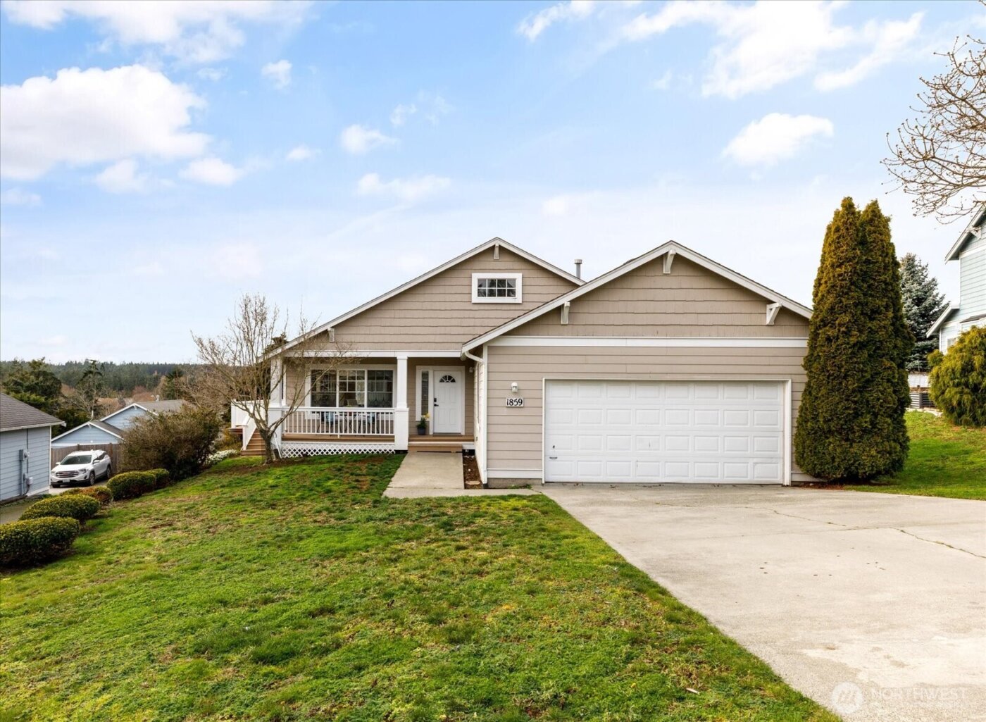 1859 SW Sunnyside Avenue , Oak Harbor, WA 98277