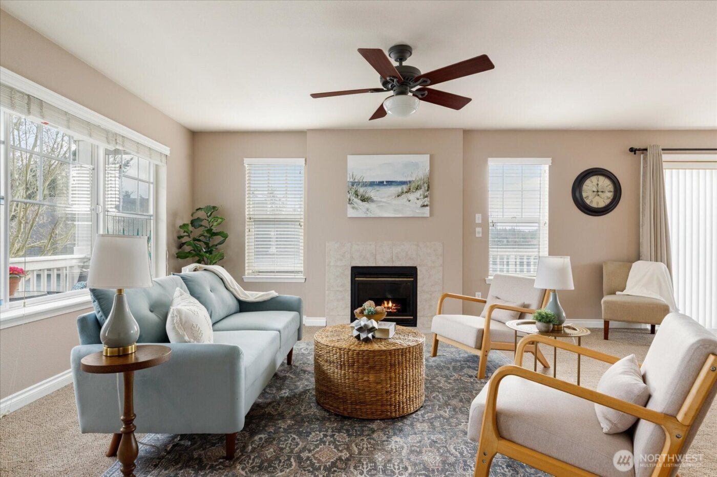 1859 SW Sunnyside Avenue , Oak Harbor, WA 98277