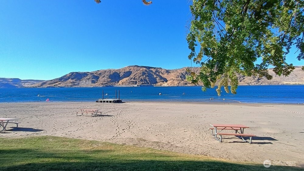 804 Central Drive , Coulee Dam, WA 99116