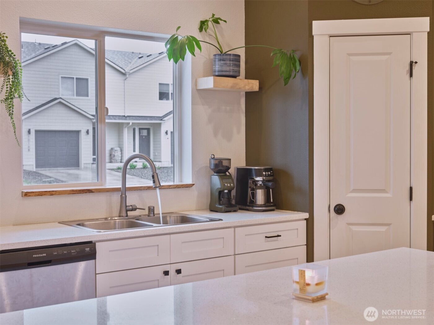 1015 Peach Road , Winlock, WA 98596