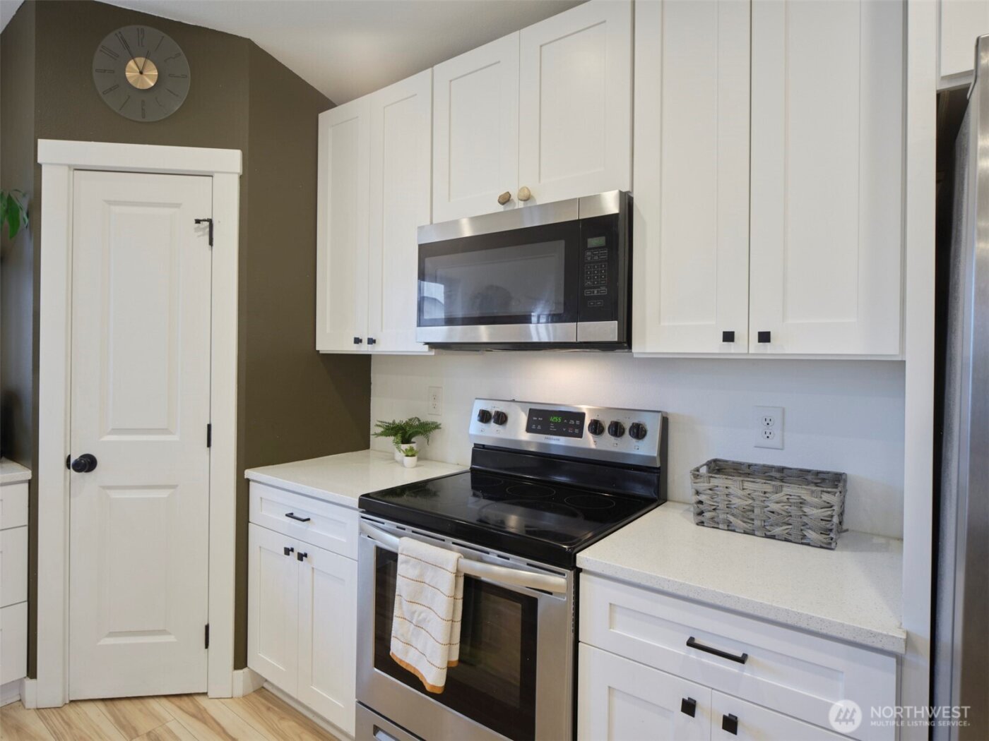 1015 Peach Road , Winlock, WA 98596