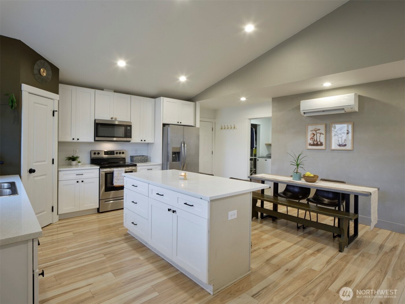 1015 Peach Road , Winlock, WA 98596