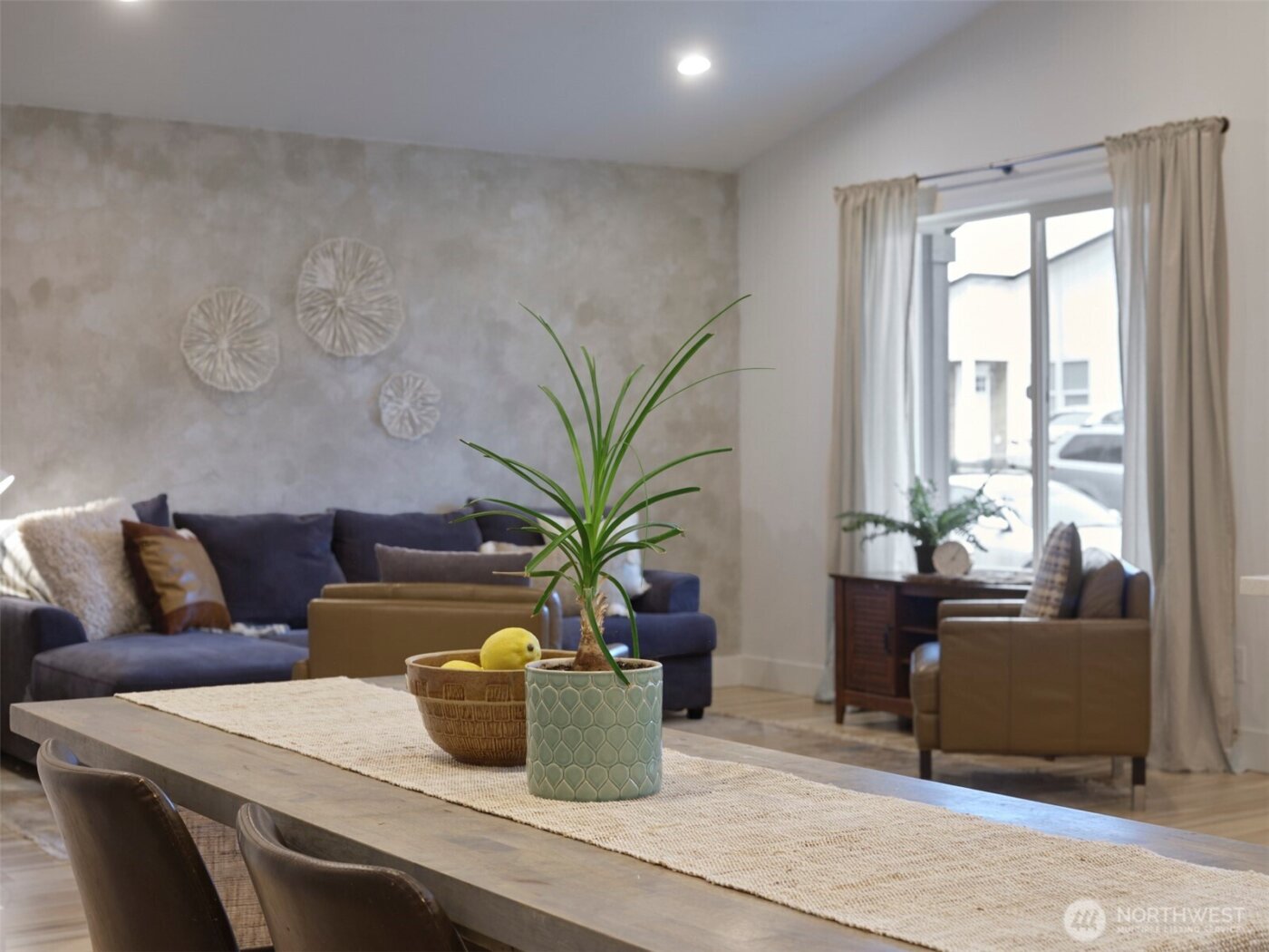 1015 Peach Road , Winlock, WA 98596