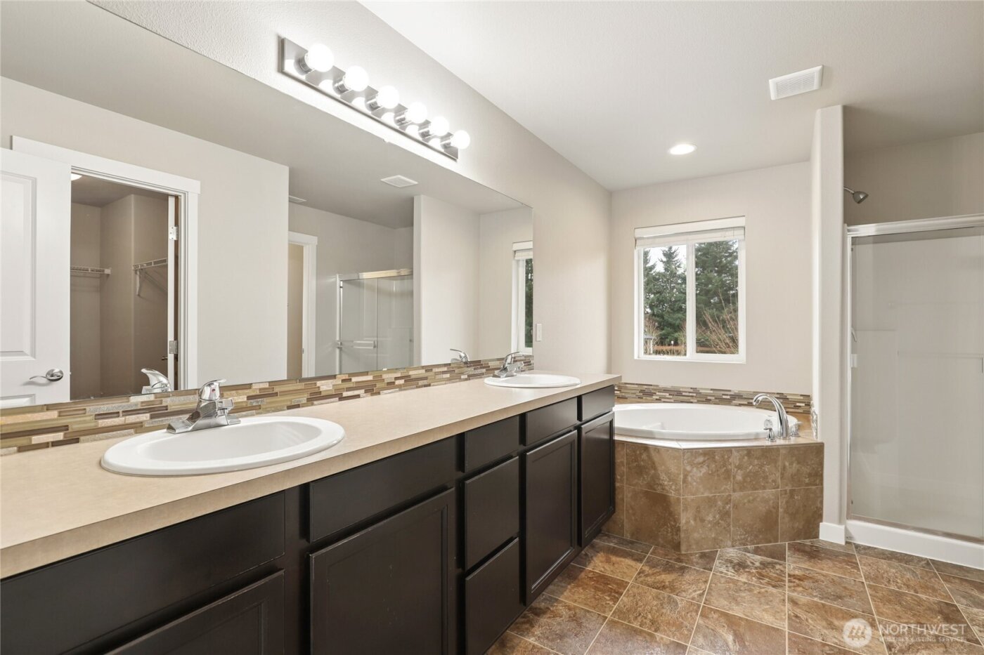 5241 52nd Way SE, Lacey, WA 98503