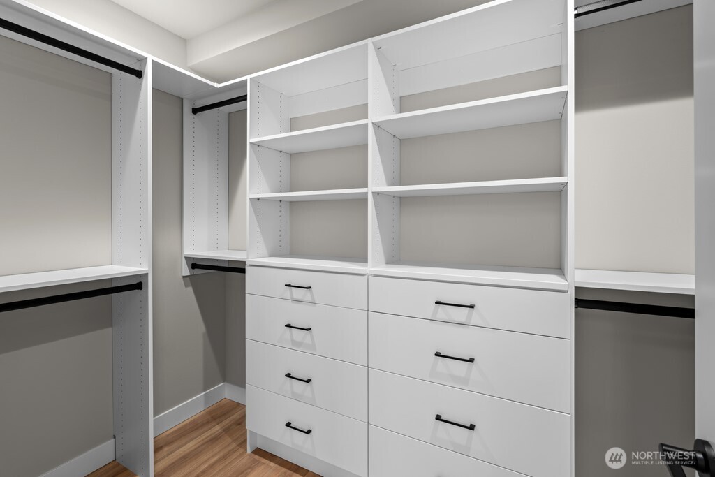 1506 6th Street W, Kirkland, WA 98033