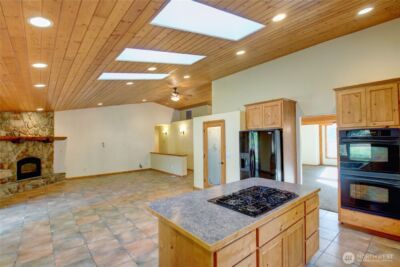 5707 316th Street NW, Stanwood, WA 98292 - Photo 4