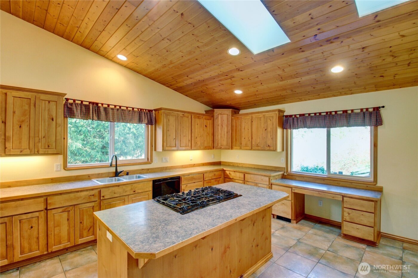 5707 316th Street NW, Stanwood, WA 98292